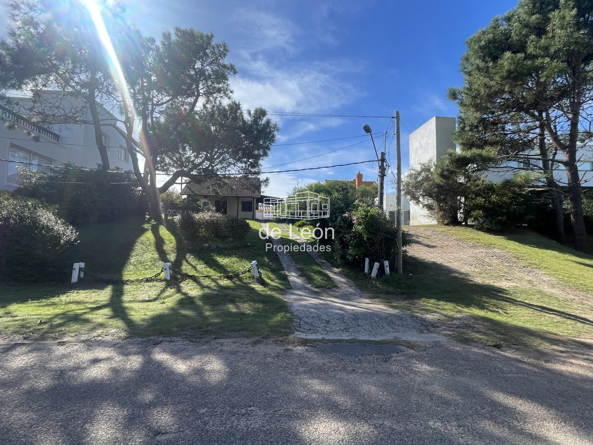 Terreno ID.1382 - Se vende terreno de 1008 m2 a 1 cuadra del mar en Montoya