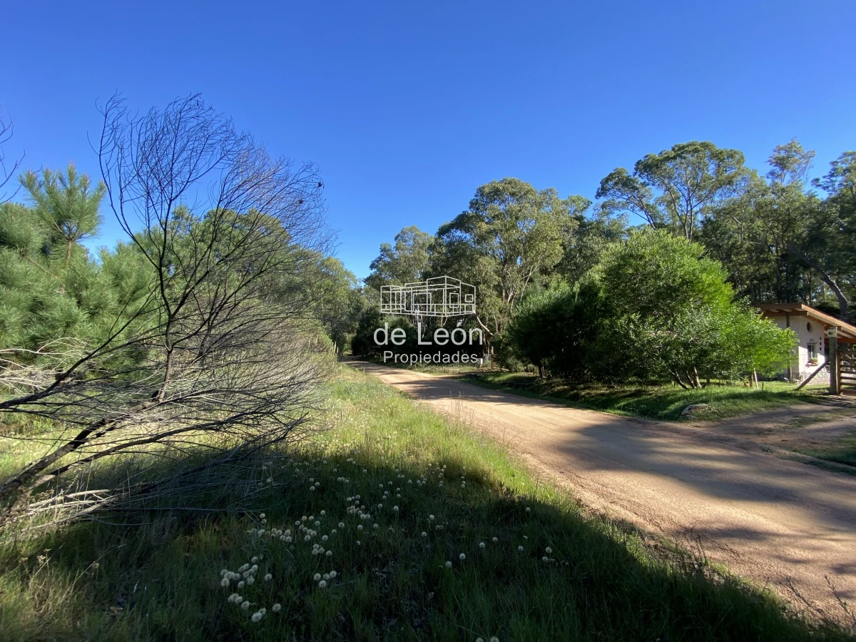 Terreno ID.1483 - Lote en venta de 2600 metros en Barra Verde, La Barra