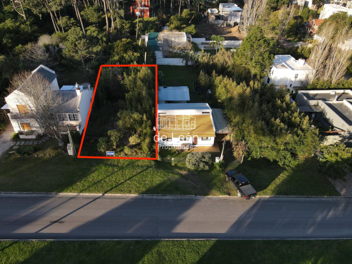 Terreno ID.15250 - Terreno en Montoya La Barra, sobre Av. jaureguiberry a 450mts del mar, 504m2
