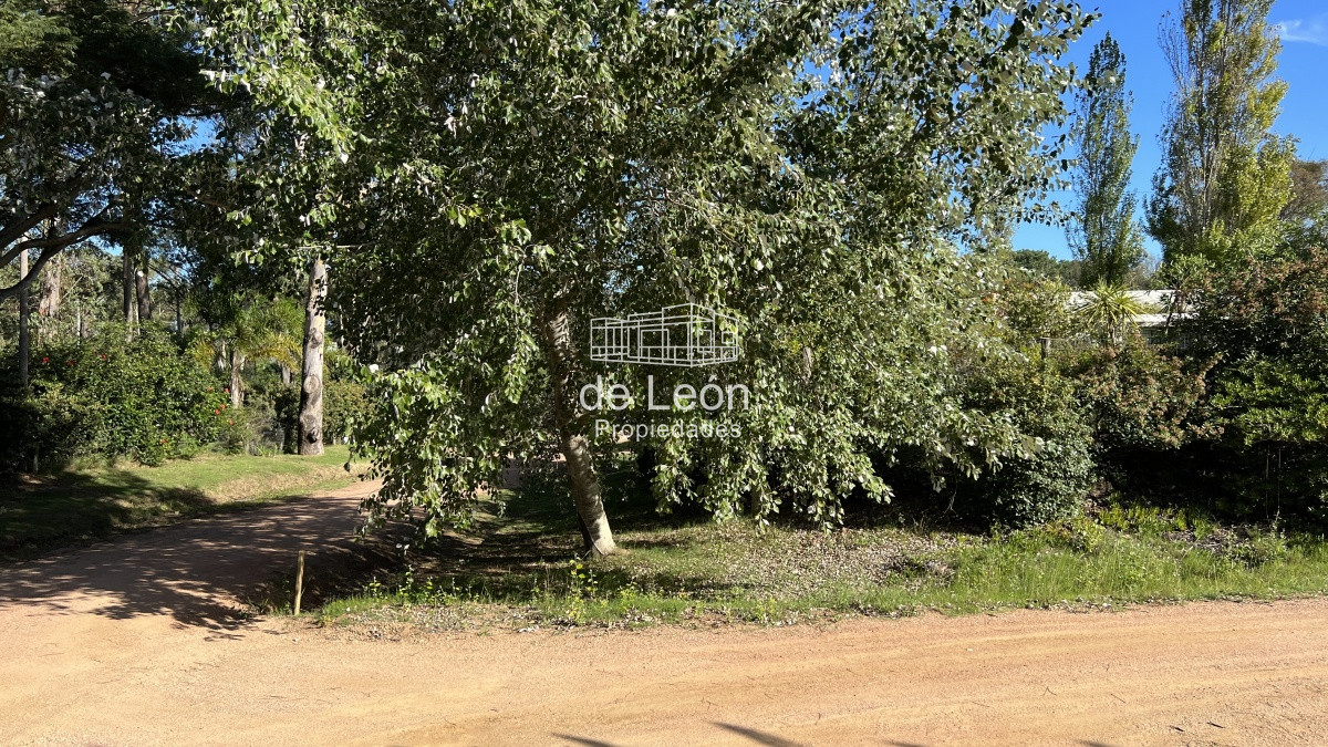 Terreno ID.14752 - Se vende amplio terreno esquinero en La Barra
