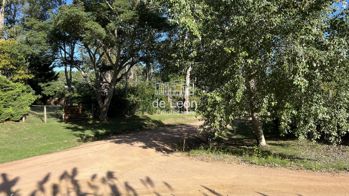 Terreno ID.14752 - Se vende amplio terreno esquinero en La Barra