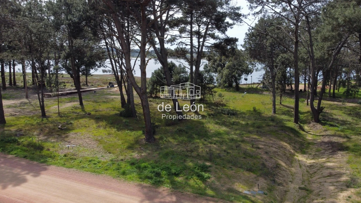 Terreno ID.15128 - Excelente lote sobre la laguna en Reserva Montoya, La Barra