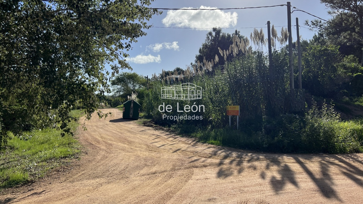 Terreno ID.14752 - Se vende amplio terreno esquinero en La Barra