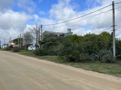 Terreno en Balneario Buenos Aires, 450m2, sobre calle 17