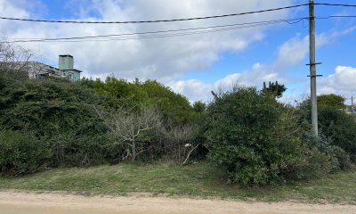 Lote en Balneario Buenos Aires sobre calle 17, a 200mts de Ruta 10 y de la playa.