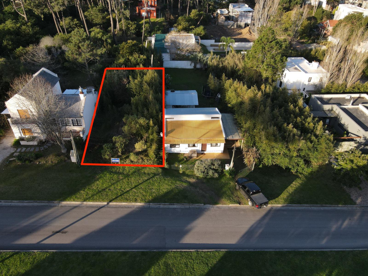 Terreno en Montoya La Barra, sobre Av. jaureguiberry a 450mts del mar, 504m2