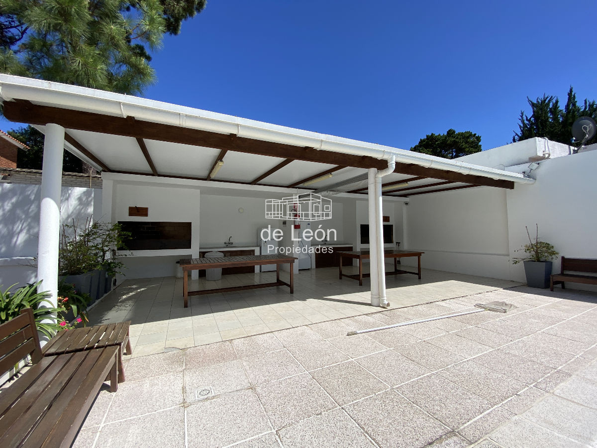 Apartamento ID.15241 - Alquiler anual departemtno de 1 dormitorio en Aidy Grill, Punta del Este