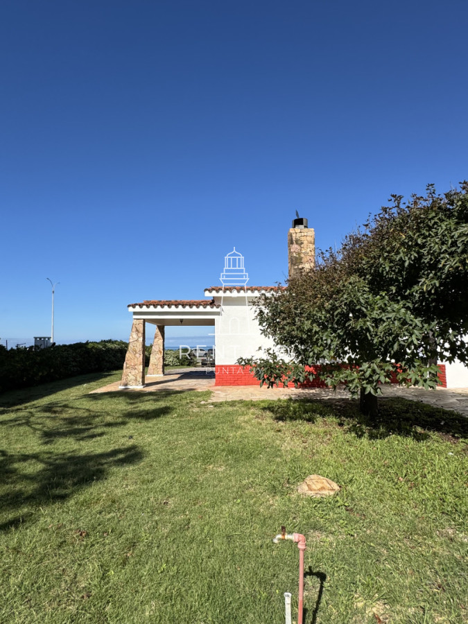 Casa ID.1160 - Alquiler anual 2 dormitorios en punta del este 