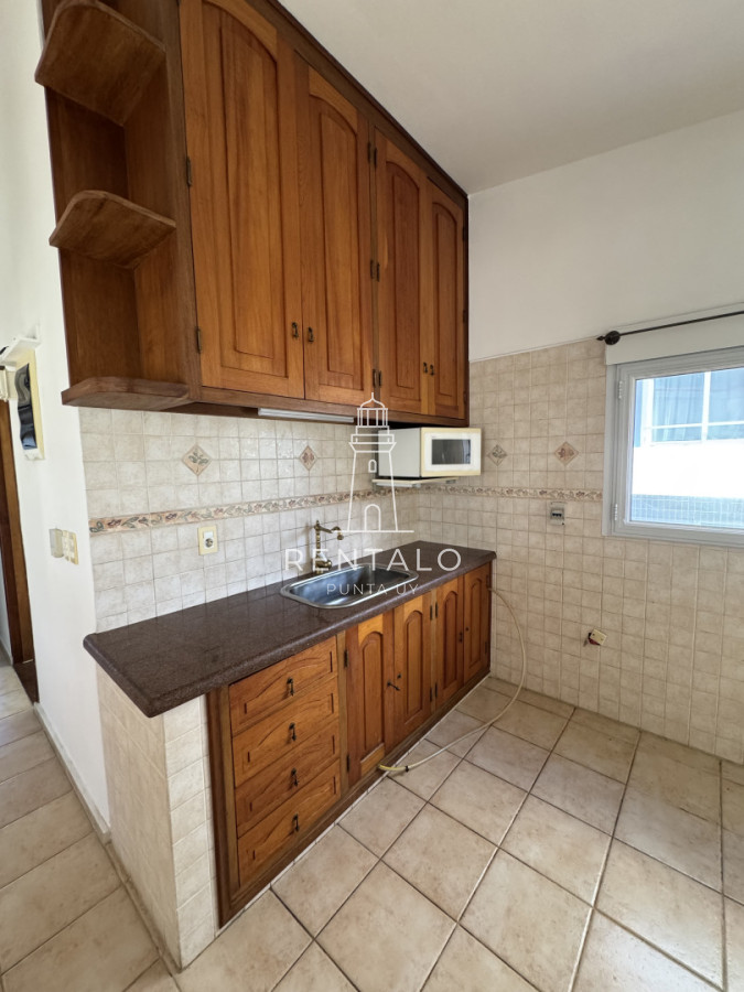 Casa ID.1160 - Alquiler anual 2 dormitorios en punta del este 