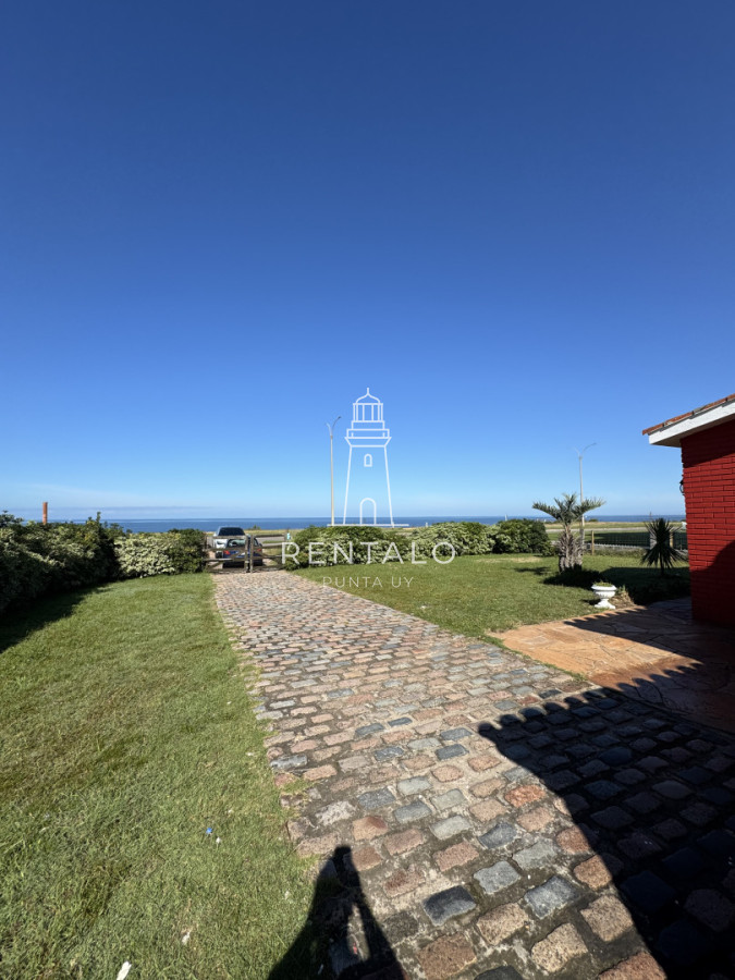 Casa ID.1160 - Alquiler anual 2 dormitorios en punta del este 