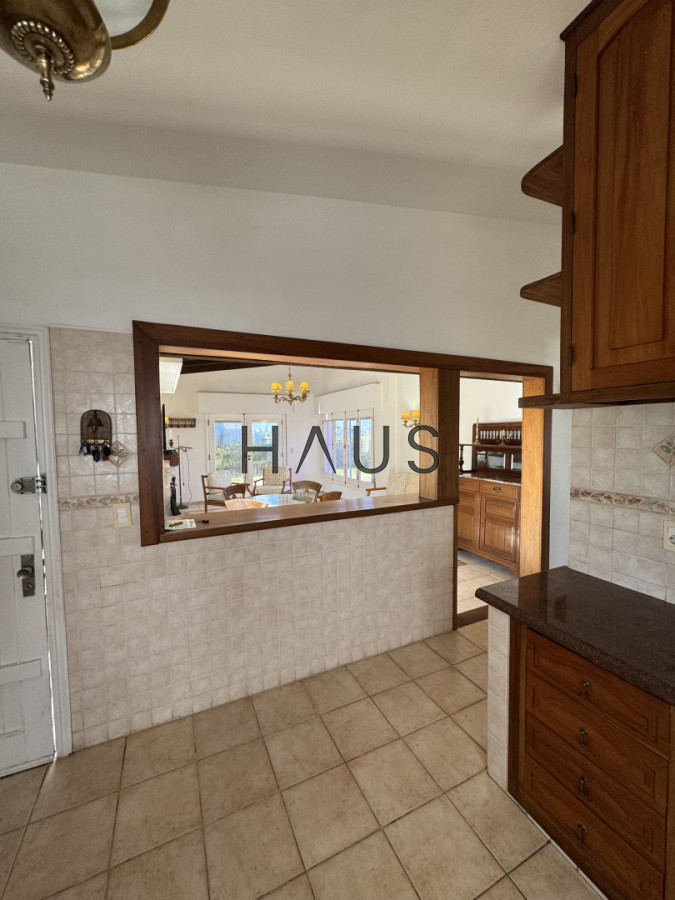 Casa ID.874 - ALQUILER ANUAL
