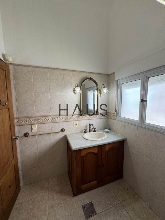 Casa ID.874 - ALQUILER ANUAL