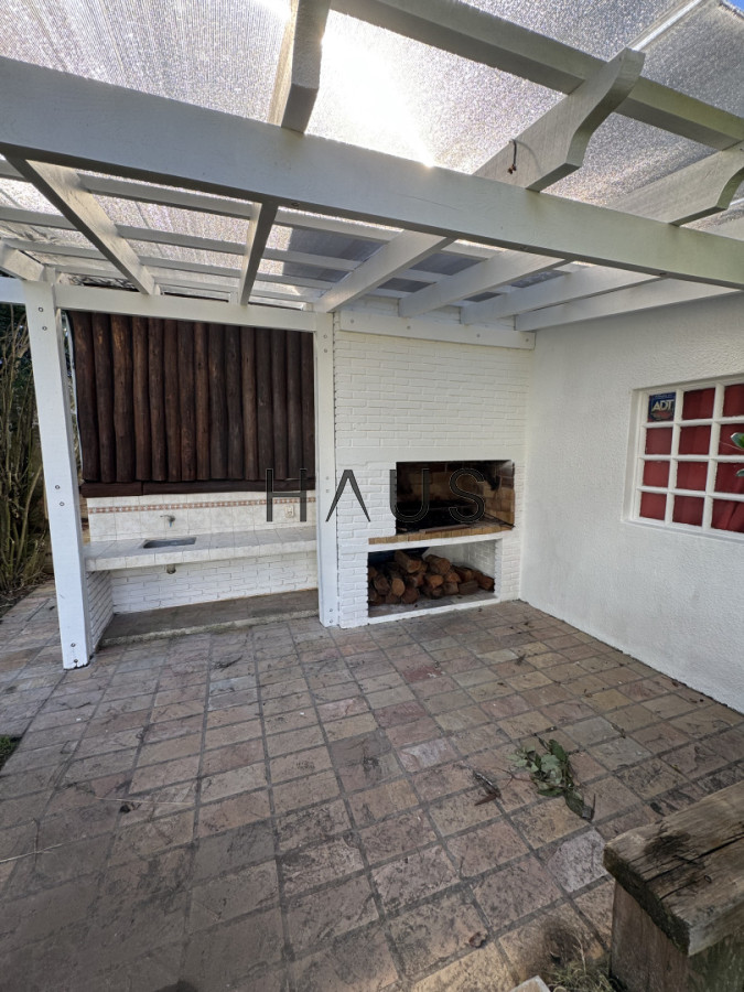 Casa ID.874 - ALQUILER ANUAL