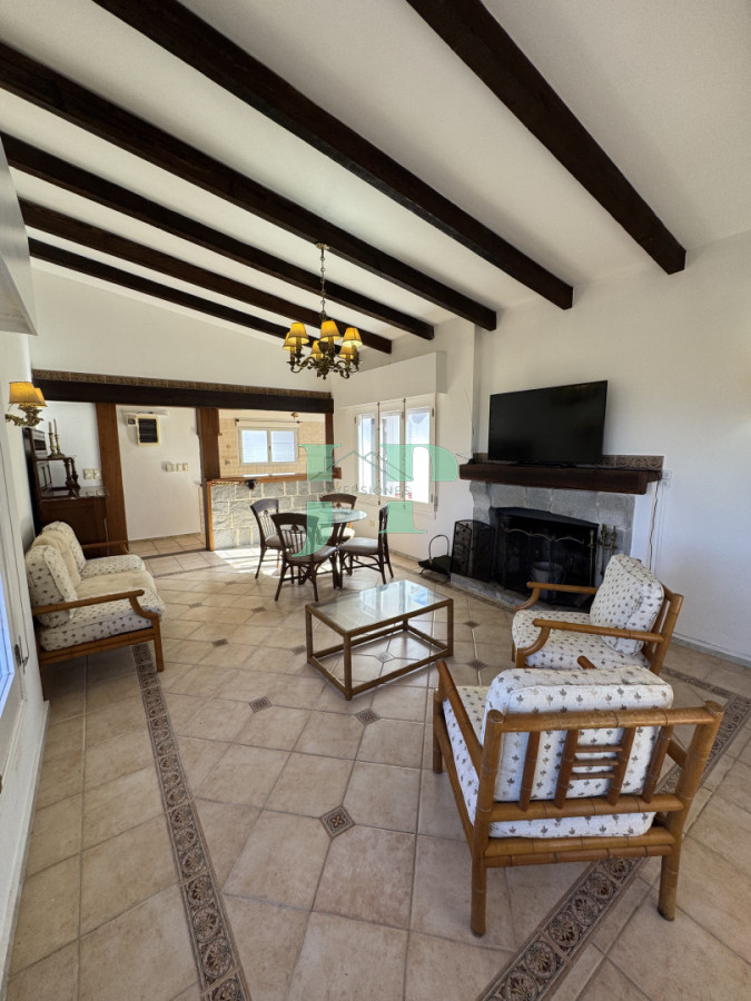 Casa ID.887 - ALQUILER ANUAL