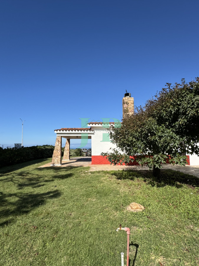 Casa ID.887 - ALQUILER ANUAL