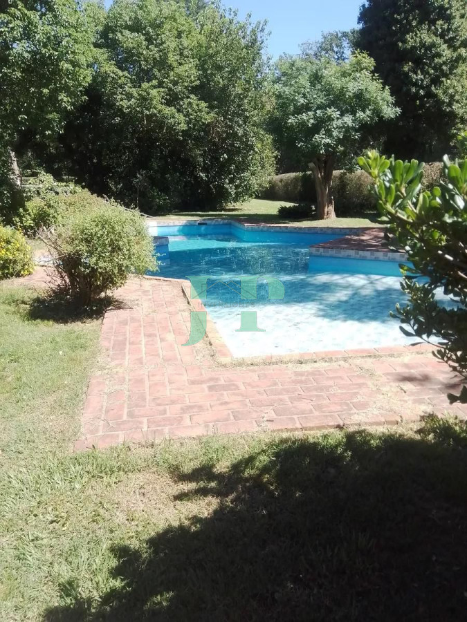 Casa ID.662 - Espectacular casaquinta en zona de quintas de General Rodríguez, en inmejorable ubicación.