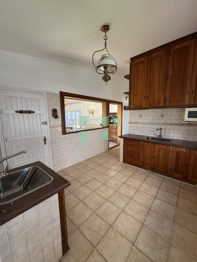 Casa ID.887 - ALQUILER ANUAL