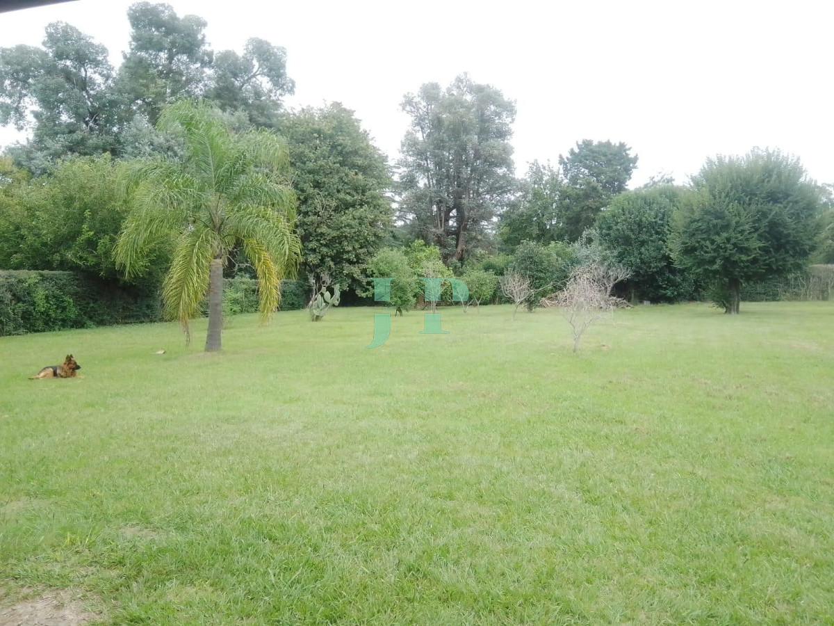 Casa ID.662 - Espectacular casaquinta en zona de quintas de General Rodríguez, en inmejorable ubicación.