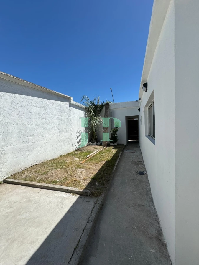 Casa ID.742 - Casa en VENTA Y ALQUILER ANUAL