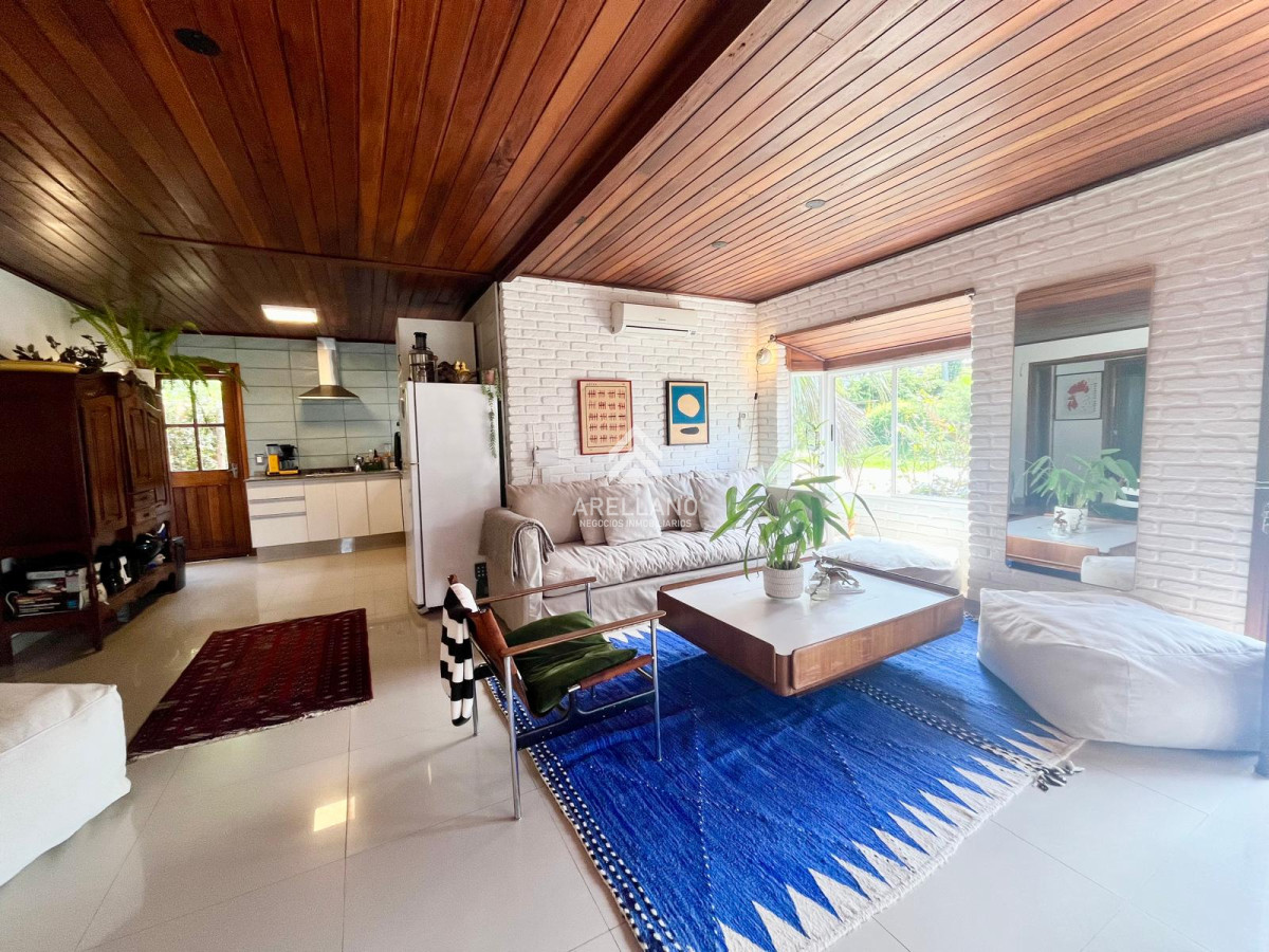 Casa ID.5684 - Alquiler temporada en Manantiales a metros del mar.