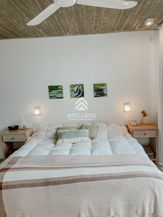 Casa ID.5673 - CASA FRENTE AL MAR EN EL CHORRO EN VENTA