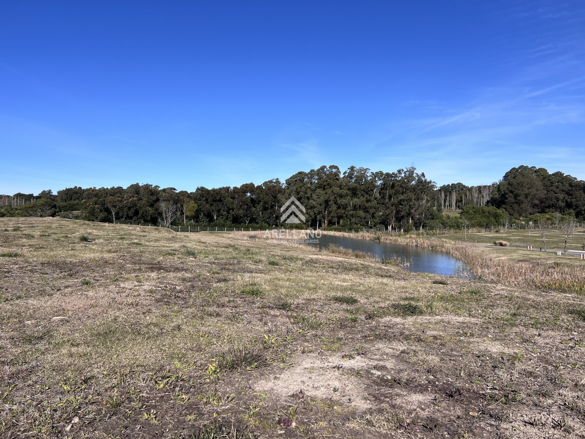 Terreno ID.5207 - Terreno en venta Pueblo mio, elevado y con laguna propia