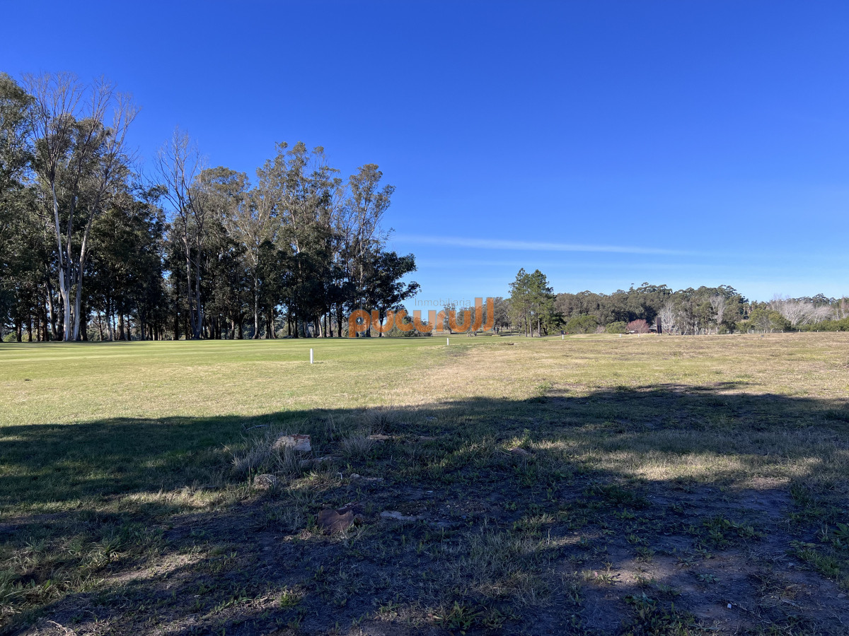 Terreno ID.2725 - Terreno en venta Pueblo mio, elevado y con laguna propia