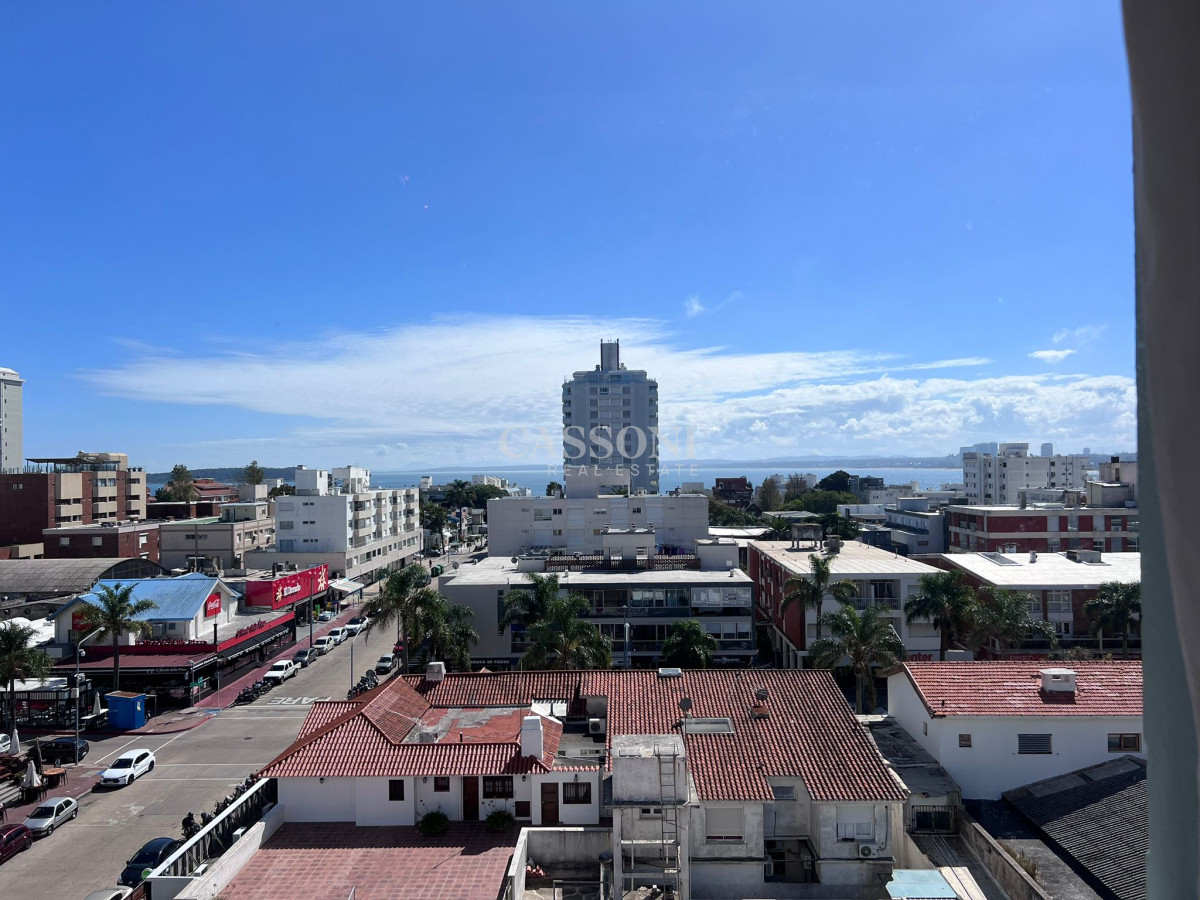 Apartamento ID.3121 - APTO EN VENTA EN PENINSULA CON VISTA AL MAR DE 2 DORMITORIOS