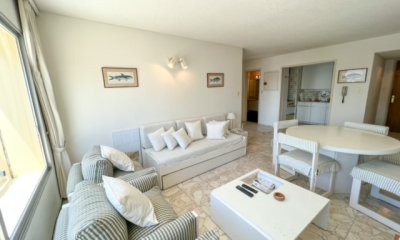 Departamento con vista al mar en exclusiva torre a pasos de playa brava, Punta del Este