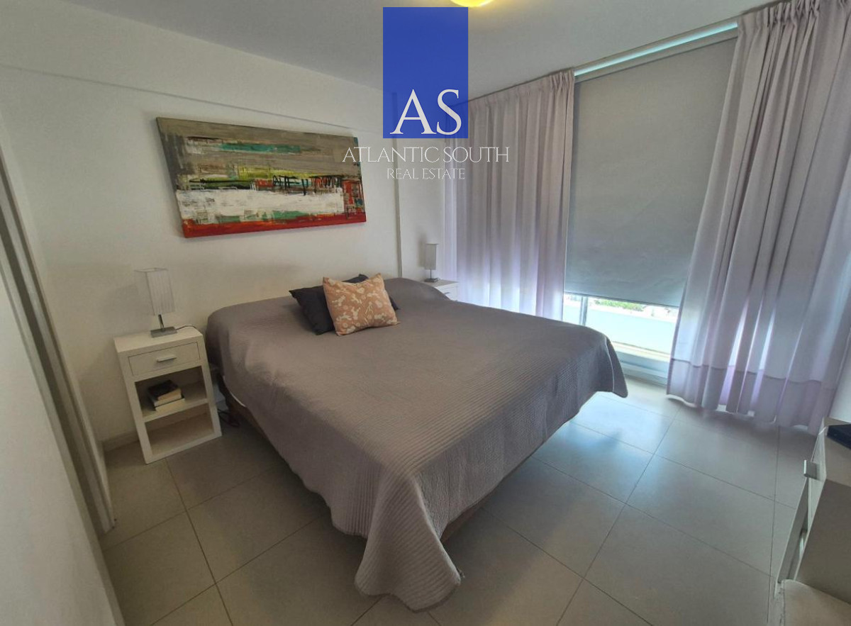 Apartamento ID.4089 - Apartamento 2 dormitorios con vista y garage piscina interior en edificio Botavara Punta del Este