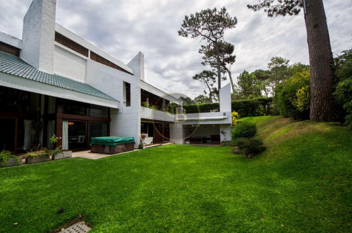 Casa ID.1301 - ESPECTACULAR CASA PUNTA DEL ESTE