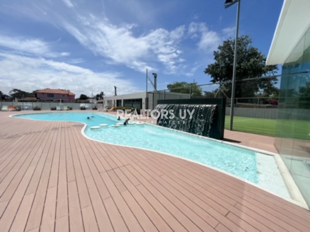 Apartamento ID.376 - Departamento en venta de 2 dormitorios en Punta del Este , a 200 mts del mar