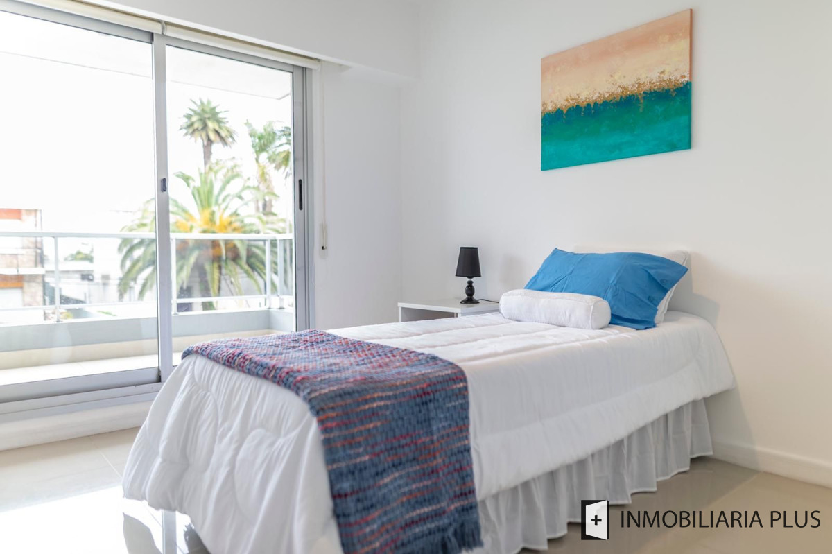 Apartamento ID.1001 - Apartamento en Venta de 3 Dormitorios en la Penisula de Punta del Este a 200 metros del mar.
