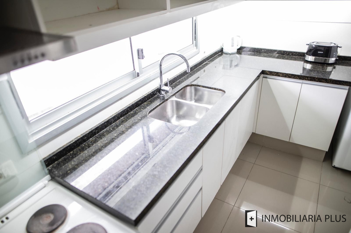 Apartamento ID.1001 - Apartamento en Venta de 3 Dormitorios en la Penisula de Punta del Este a 200 metros del mar.