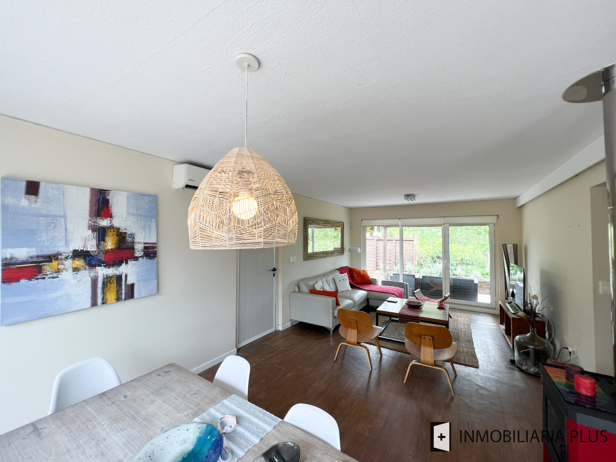 Casa ID.764 - Venta de CASA a 200 MTS del MAR con 3 Dormitorios en ALTOS de Punta Piedras C764B