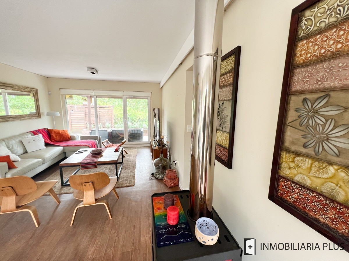 Casa ID.764 - Venta de CASA a 200 MTS del MAR con 3 Dormitorios en ALTOS de Punta Piedras C764B