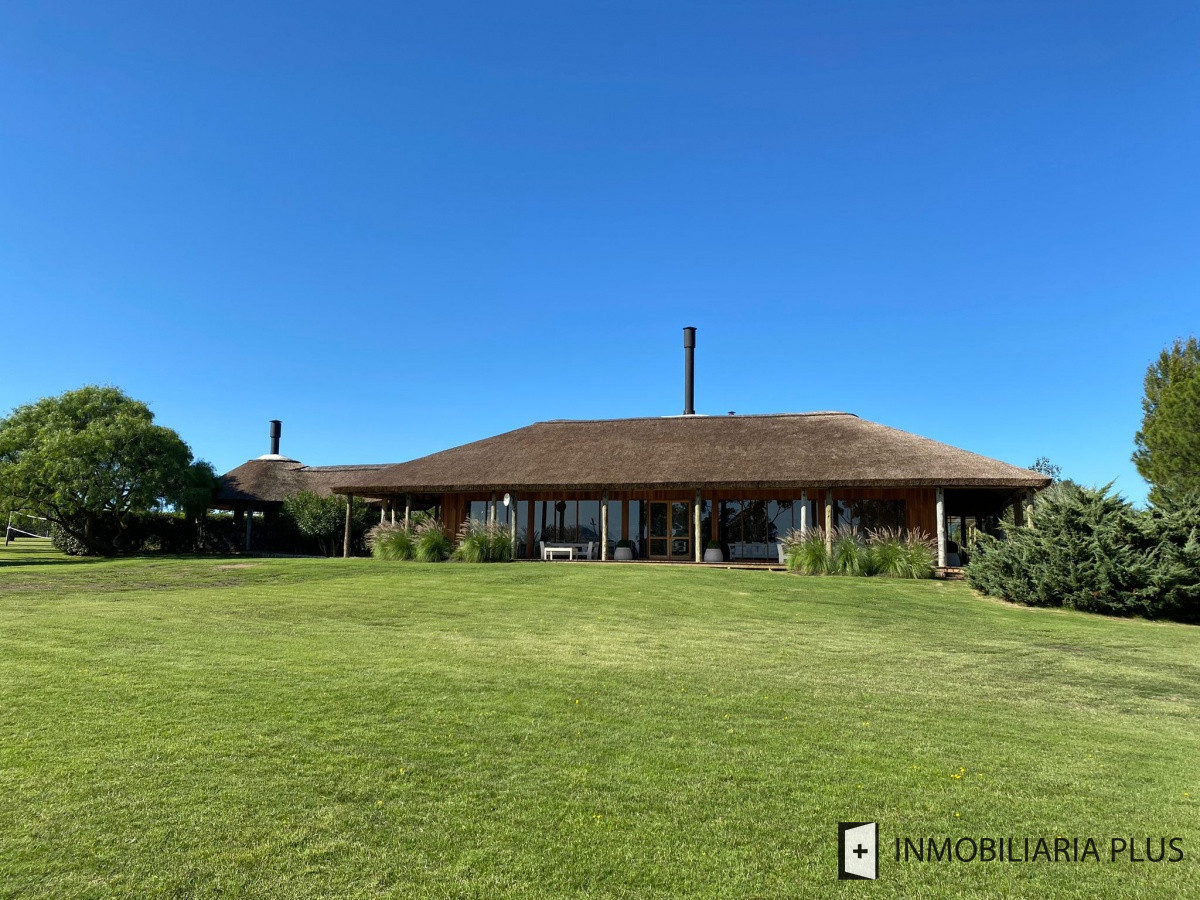 Terreno ID.1004 - Venta de Terreno de 6.000 mt2 en Barrio Privado el Quijote Punta del Este Maldonado