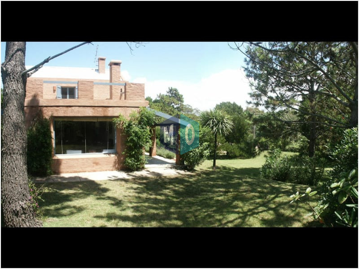 Casa ID.1206 - Casa Toledo - La Barra