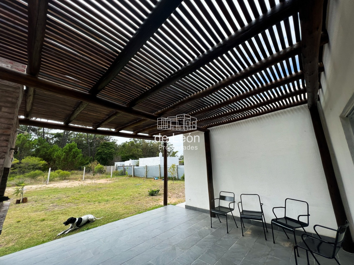 Casa ID.15316 - Casa a Estrenar en La Barra a 200 mt2 de medialunas calentitas