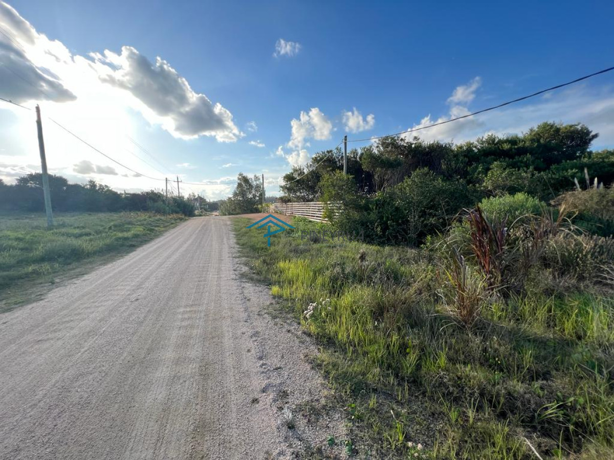 Terreno ID.270 - TERRENO EN ALTOS DE PUNTA PIEDRAS CON VISTA AL MAR EN  MANANTIALES
