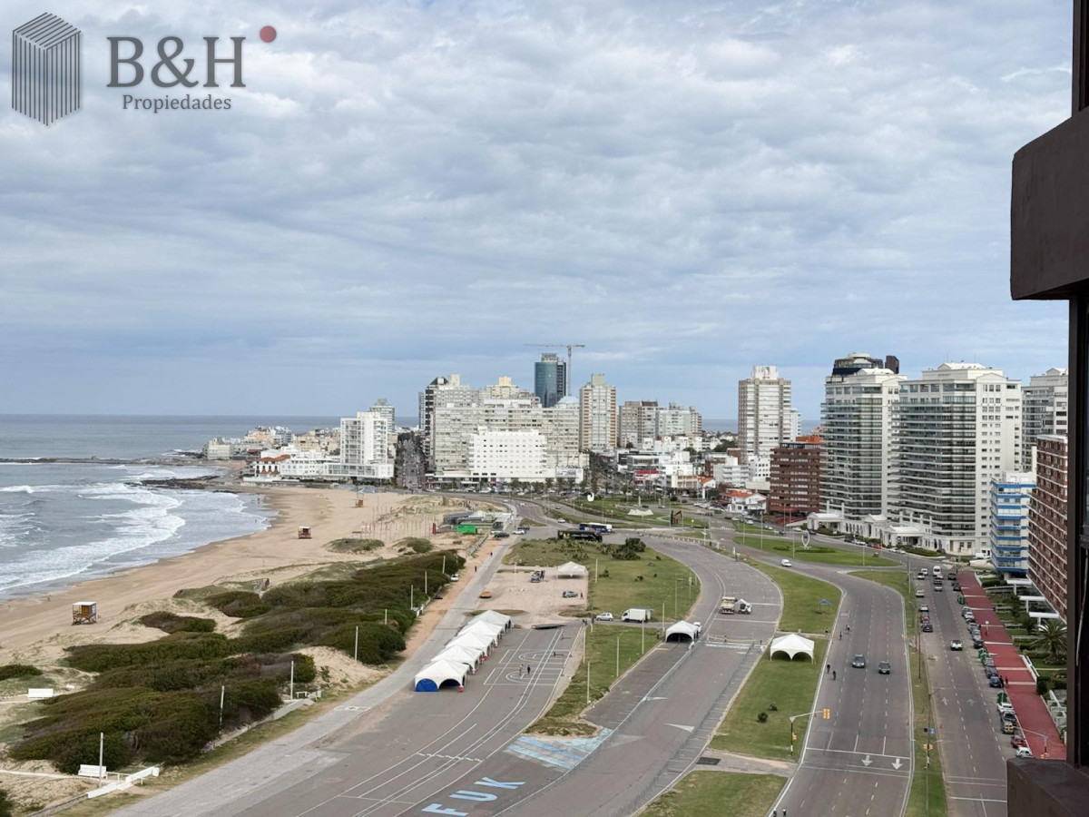 Apartamento ID.4985 - TORRE CRISTAL, PRIMERA LINEA AL MAR 