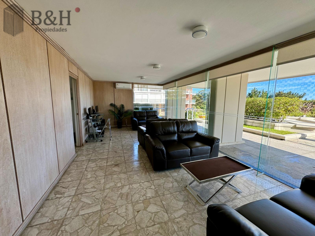 Apartamento ID.3624 - ALQUILER DE TEMPORADA EN PARADA 6 DE PLAYA MANSA