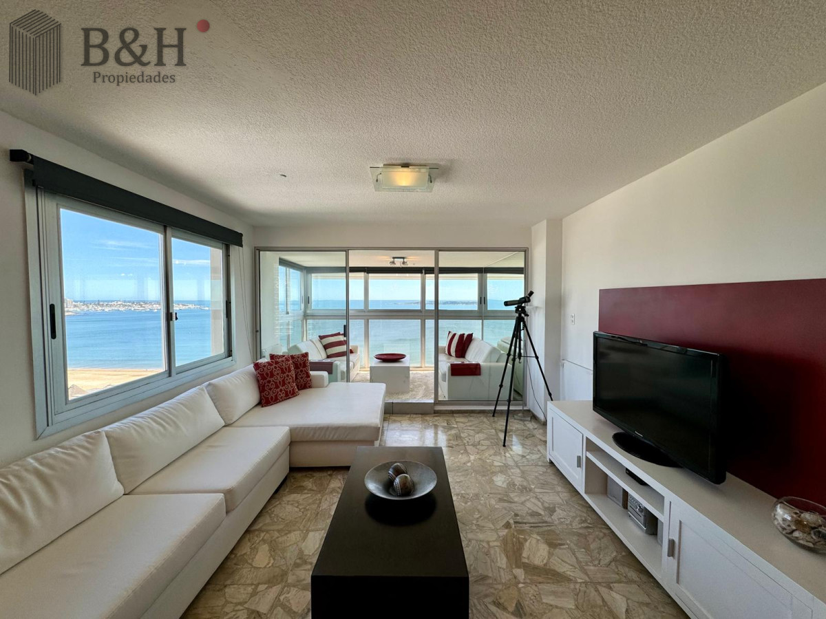 ALQUILER DE TEMPORADA EN PARADA 6 DE PLAYA MANSA - GoPunta - Portal Inmobiliario de Punta del Este - Maldonado