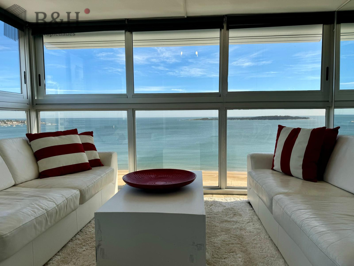 ALQUILER DE TEMPORADA EN PARADA 6 DE PLAYA MANSA - GoPunta - Portal Inmobiliario de Punta del Este - Maldonado