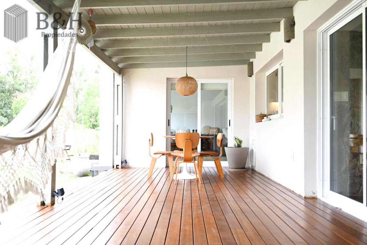 Casa ID.5332 - CASA EN VENTA EN EL TESORO, LA BARRA