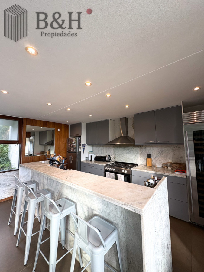 Casa ID.7497 - CASA EN VENTA PRIMERA LINEA AL ARROYO DE LA BARRA