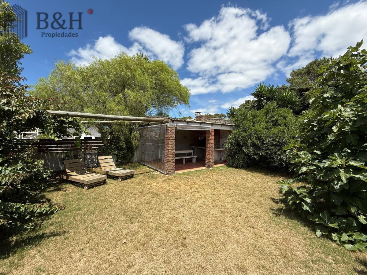 Casa ID.6017 - Alquiler temporada en Manantiales a metros del mar.