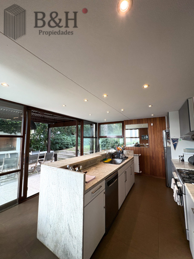 Casa ID.7497 - CASA EN VENTA PRIMERA LINEA AL ARROYO DE LA BARRA