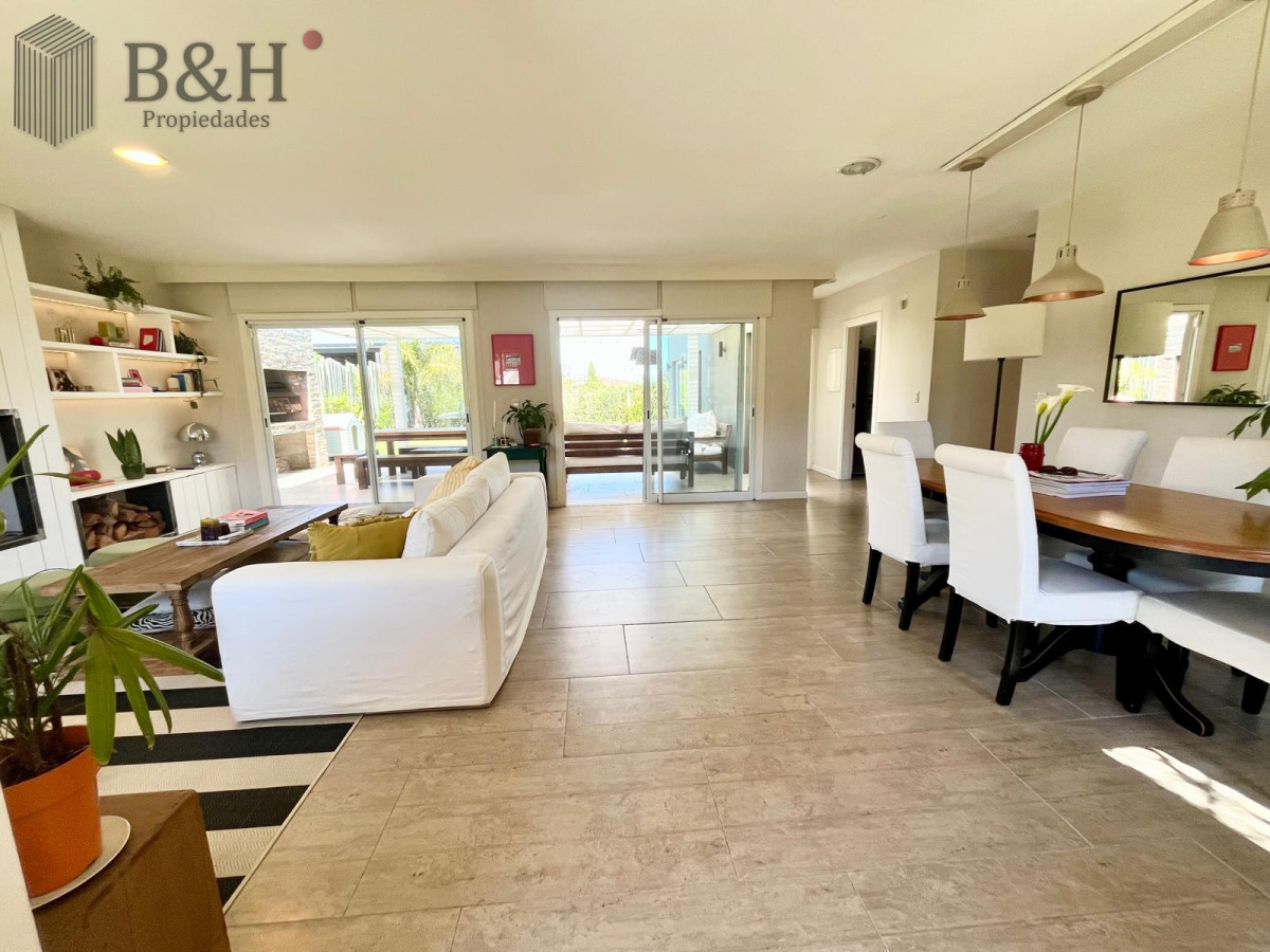 Casa ID.6016 - Excelente casa en Alquiler de temporada en Manantiales.