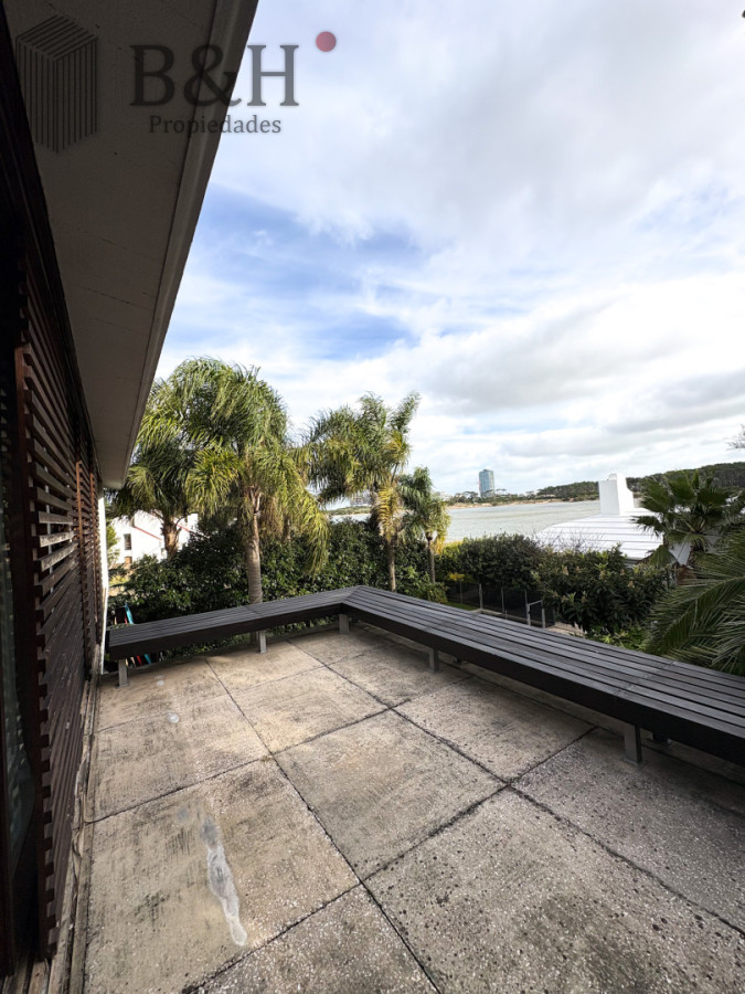 Casa ID.7497 - CASA EN VENTA PRIMERA LINEA AL ARROYO DE LA BARRA